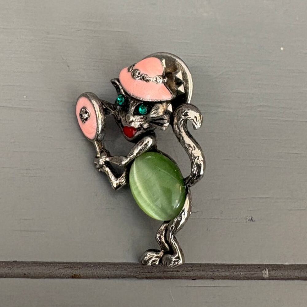 Vintage Enamel Cat Brooch – Pink & Green